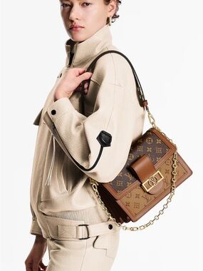 Louis Vuitton Monogram Canvas Shoulder Bag MM with Gold Chain